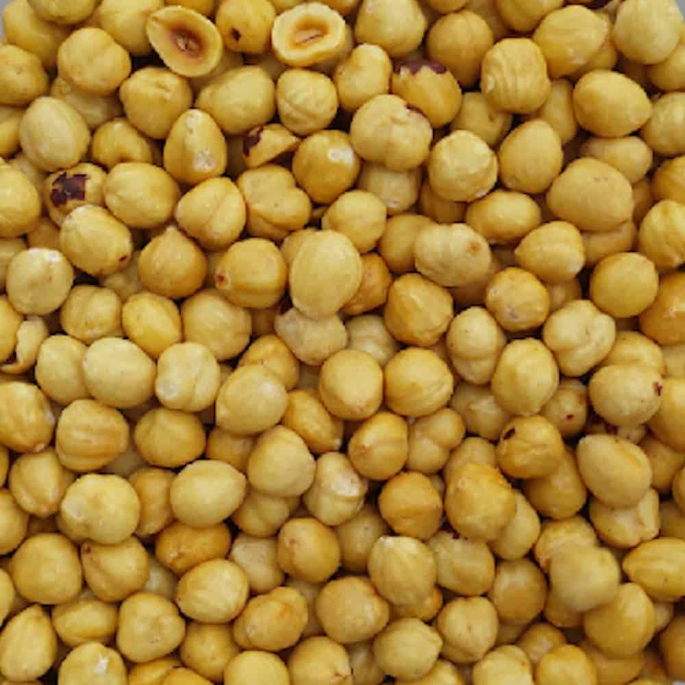 Geröstete Haselnuesse ohne Salz